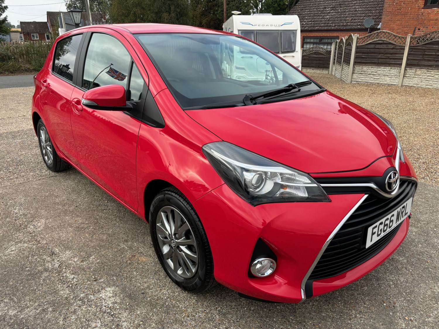 Toyota Yaris Listing Image