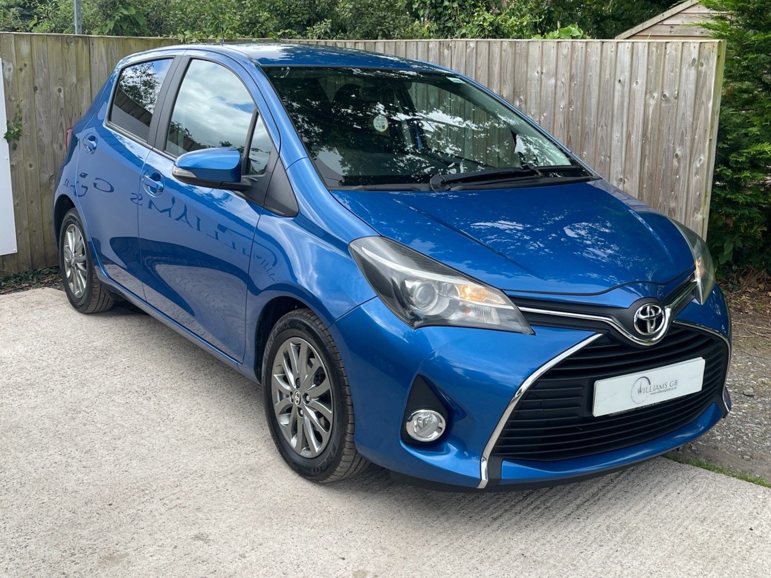 Toyota Yaris Listing Image