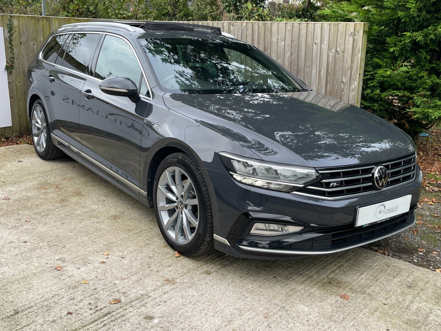 Volkswagen Passat Listing Image