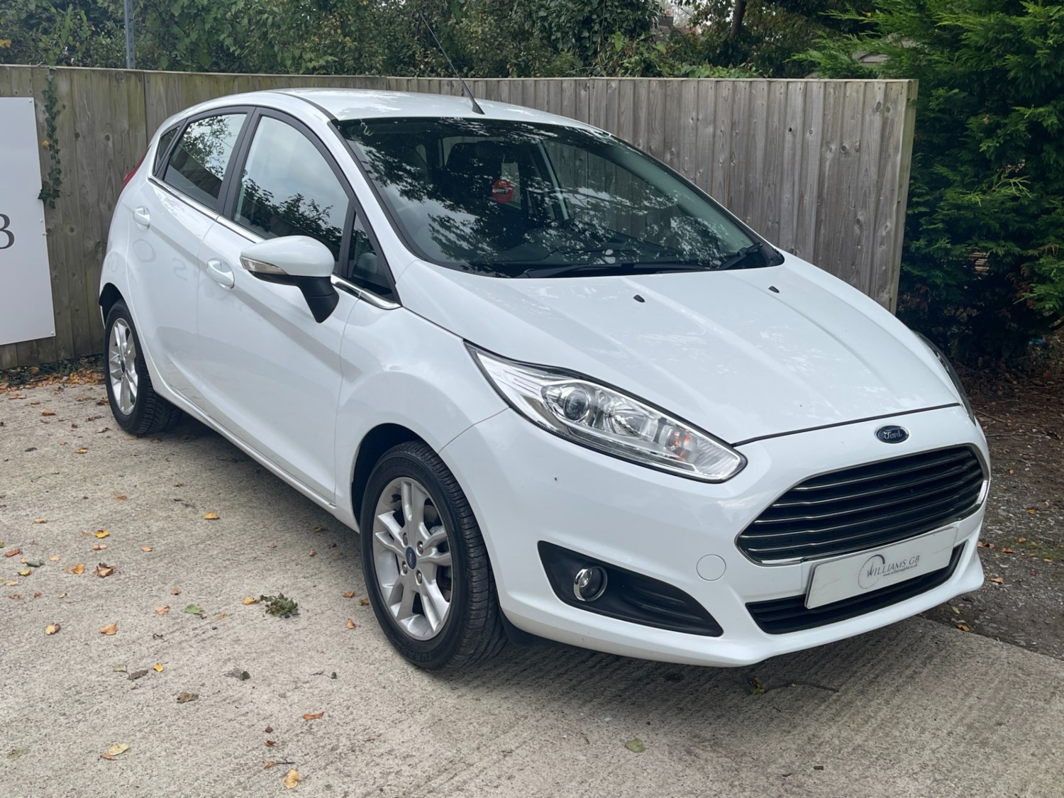 Ford Fiesta Listing Image