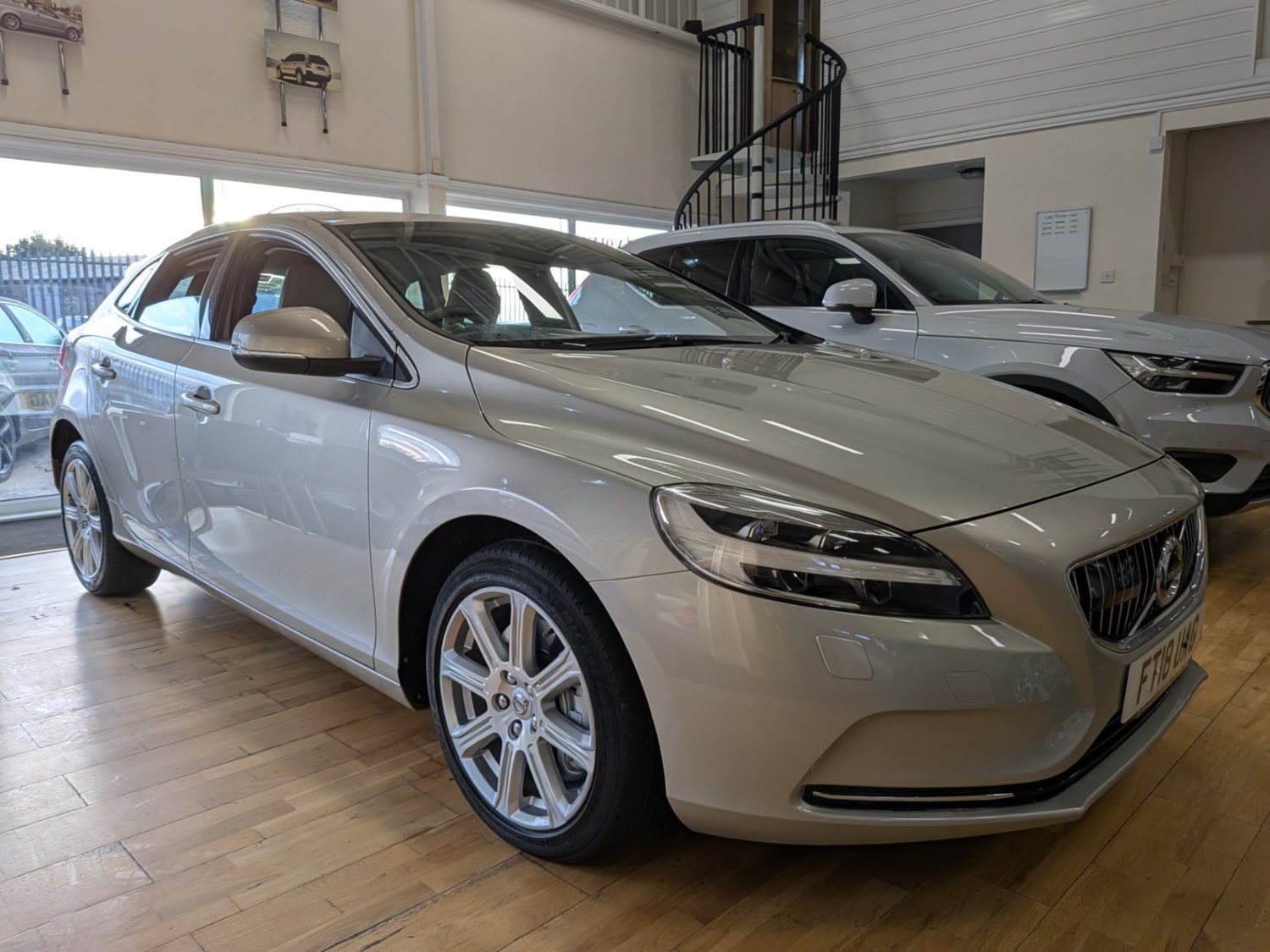 Volvo V40 Listing Image