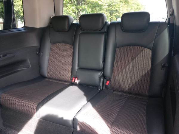 2011 Nissan ELGRAND TE52 2.5 TE52 AUTOMATIC - NEW IMPORT - RARE COLOUR - REVERSE CAMERA For Sale In Swansea, Swansea
