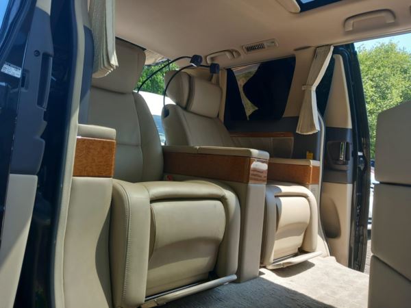 2007 Toyota ALPHARD ROYAL LOUNGE 3.0 Automatic ''ROYAL LOUNGE'' LIMO - ELECTRIC DOORS SEATS ROOFS ETC For Sale In Swansea, Swansea