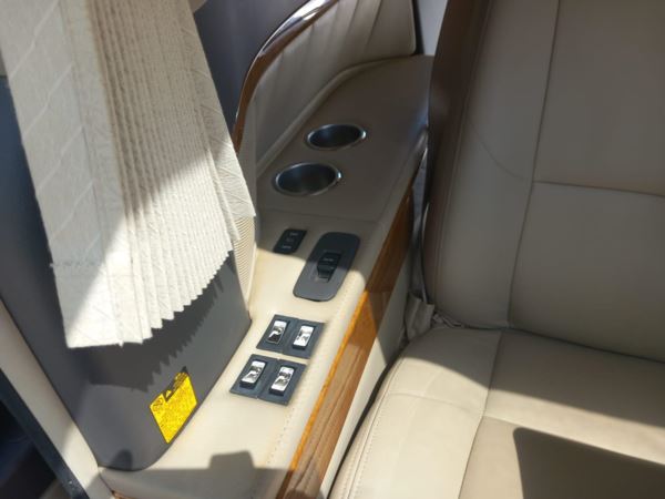 2007 Toyota ALPHARD ROYAL LOUNGE 3.0 Automatic ''ROYAL LOUNGE'' LIMO - ELECTRIC DOORS SEATS ROOFS ETC For Sale In Swansea, Swansea