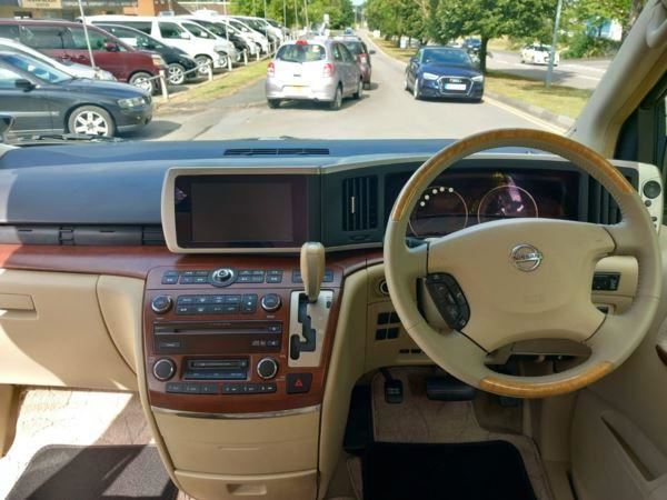 2007 (07) Nissan Elgrand 2.5 AUTOMATIC 4X4 - POWER DOORS - REVERSE CAMERA - FOUR WHEEL DRIVE For Sale In Swansea, Swansea