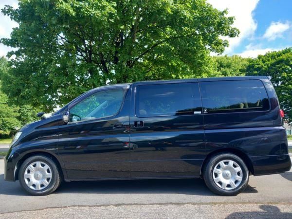2007 (07) Nissan Elgrand 2.5 AUTOMATIC 4X4 - POWER DOORS - REVERSE CAMERA - FOUR WHEEL DRIVE For Sale In Swansea, Swansea