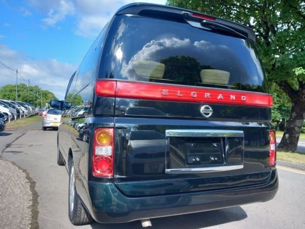 2007 (07) Nissan Elgrand 2.5 AUTOMATIC 4X4 - POWER DOORS - REVERSE CAMERA - FOUR WHEEL DRIVE For Sale In Swansea, Swansea