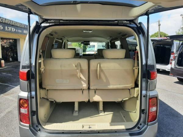 2005 Nissan Elgrand 2.5 AUTOMATIC 4X4 - REVERSE CAMERA - FOUR WHEEL DRIVE - NEW IMPORT For Sale In Swansea, Swansea