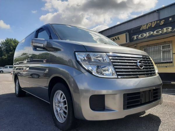 2005 Nissan Elgrand 2.5 AUTOMATIC 4X4 - REVERSE CAMERA - FOUR WHEEL DRIVE - NEW IMPORT For Sale In Swansea, Swansea