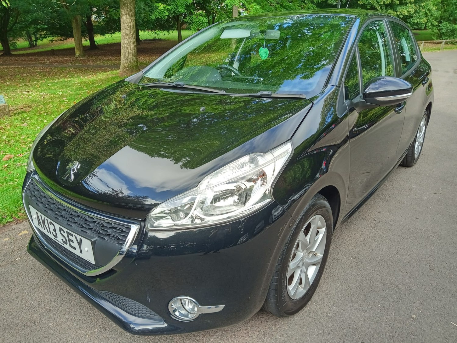 Peugeot 208 Listing Image