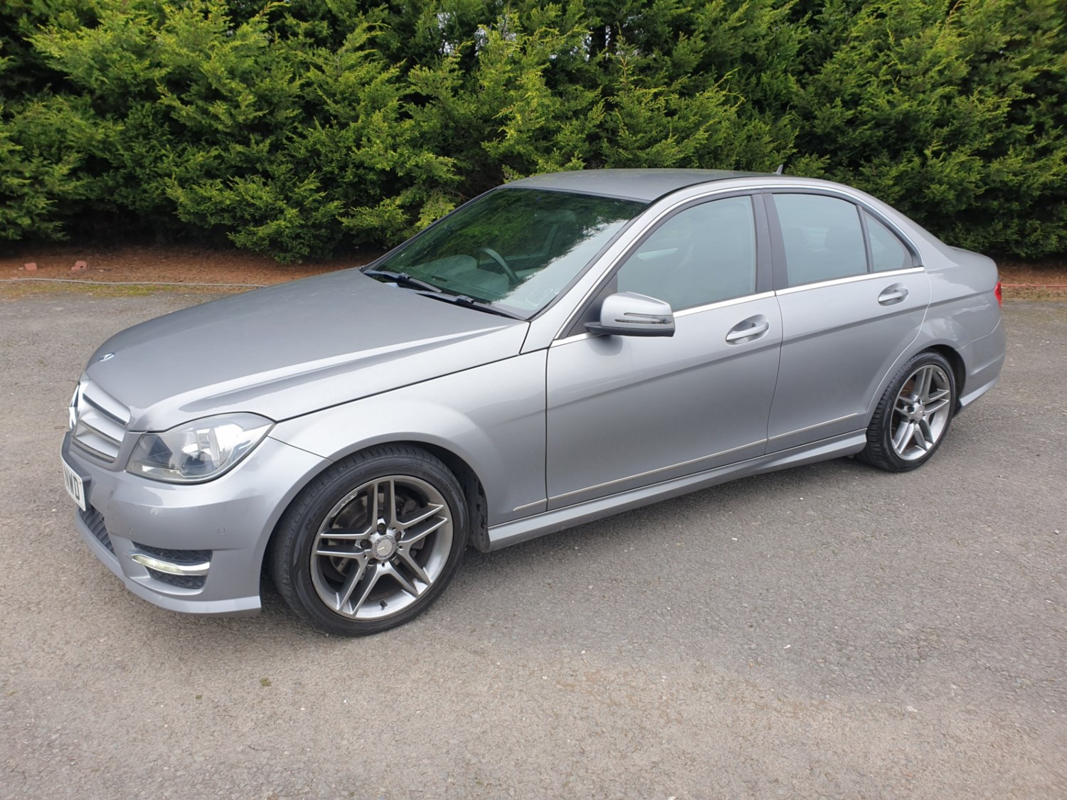 Mercedes-Benz C-Class Listing Image