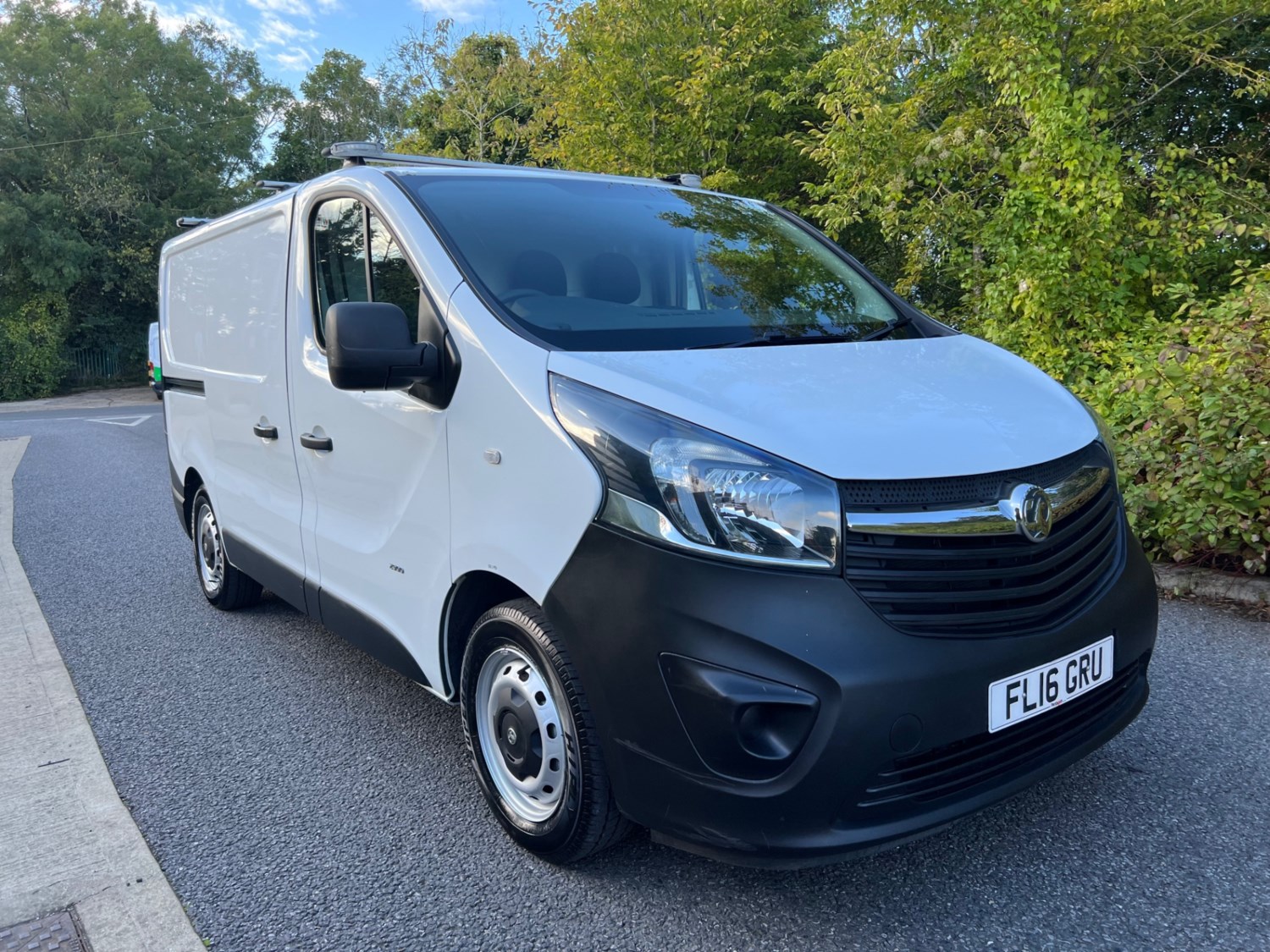 Vauxhall Vivaro Listing Image