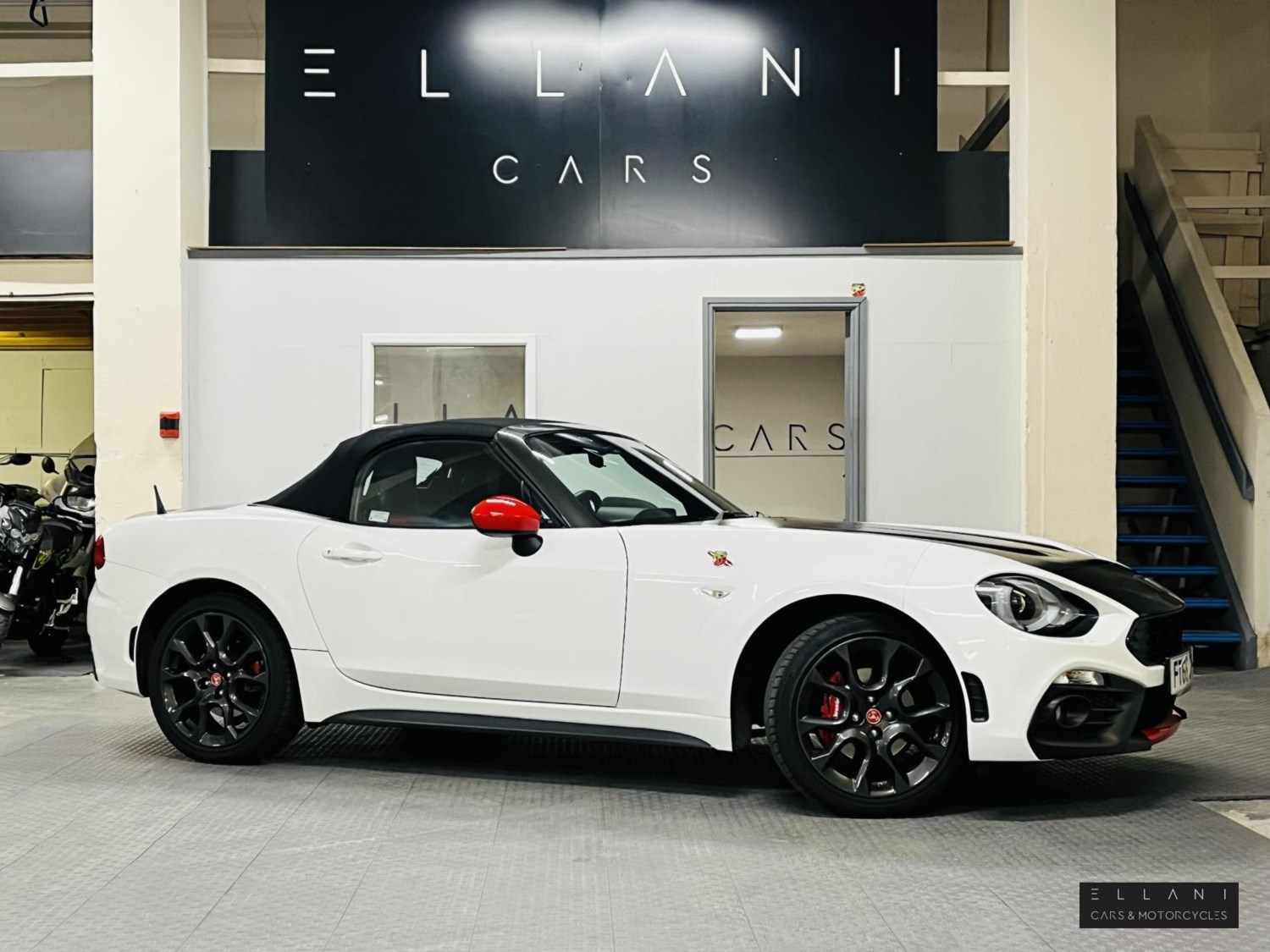 Abarth 124 Spider Listing Image