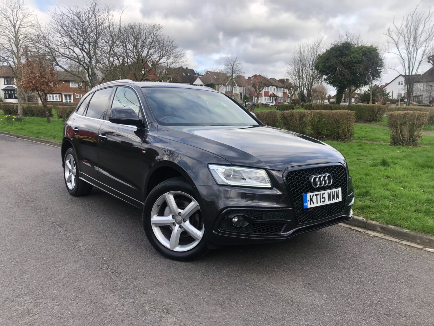 Audi Q5 Listing Image