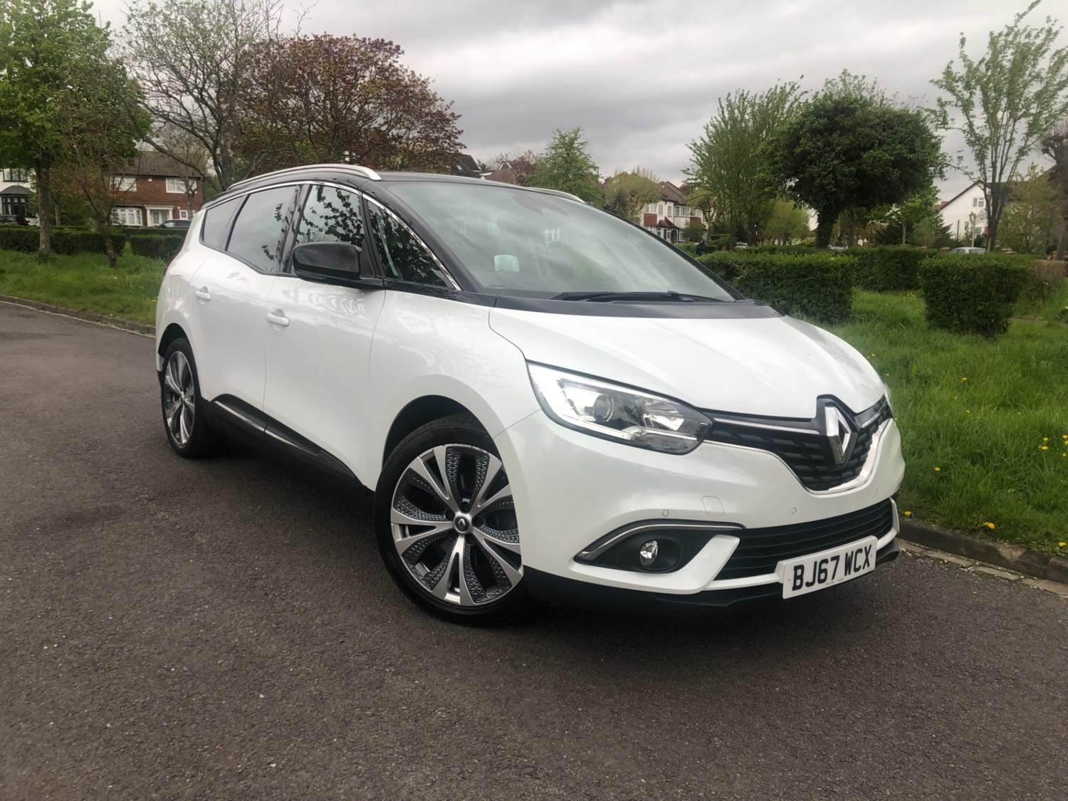 Renault Grand Scenic Listing Image