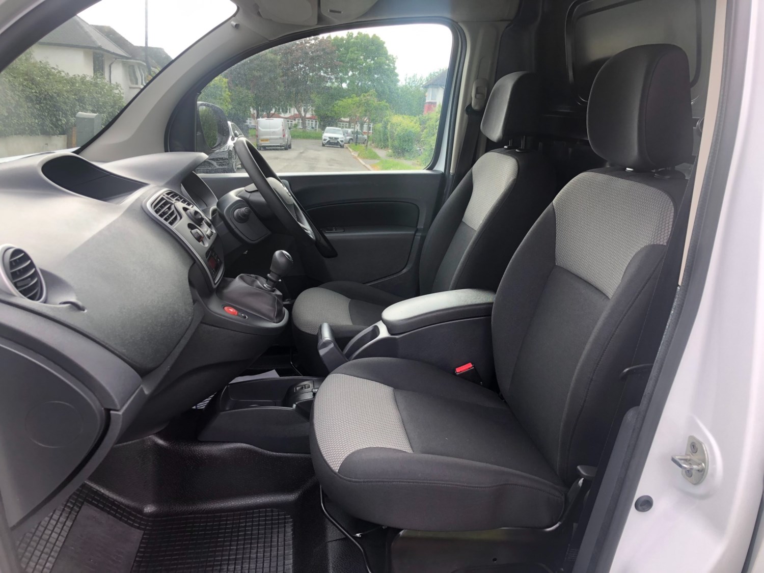 Nissan NV250 Listing Image