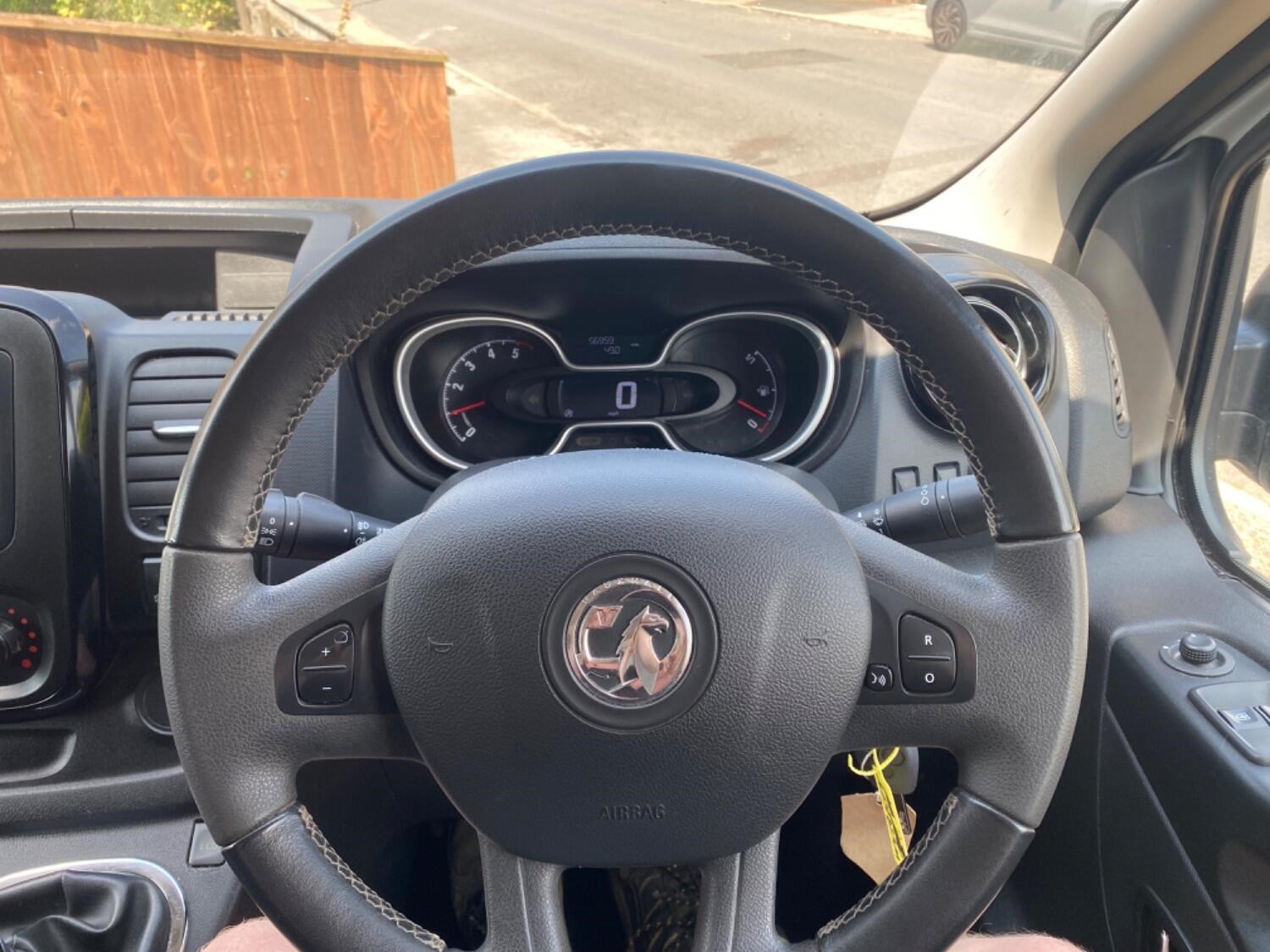 Vauxhall Vivaro Listing Image