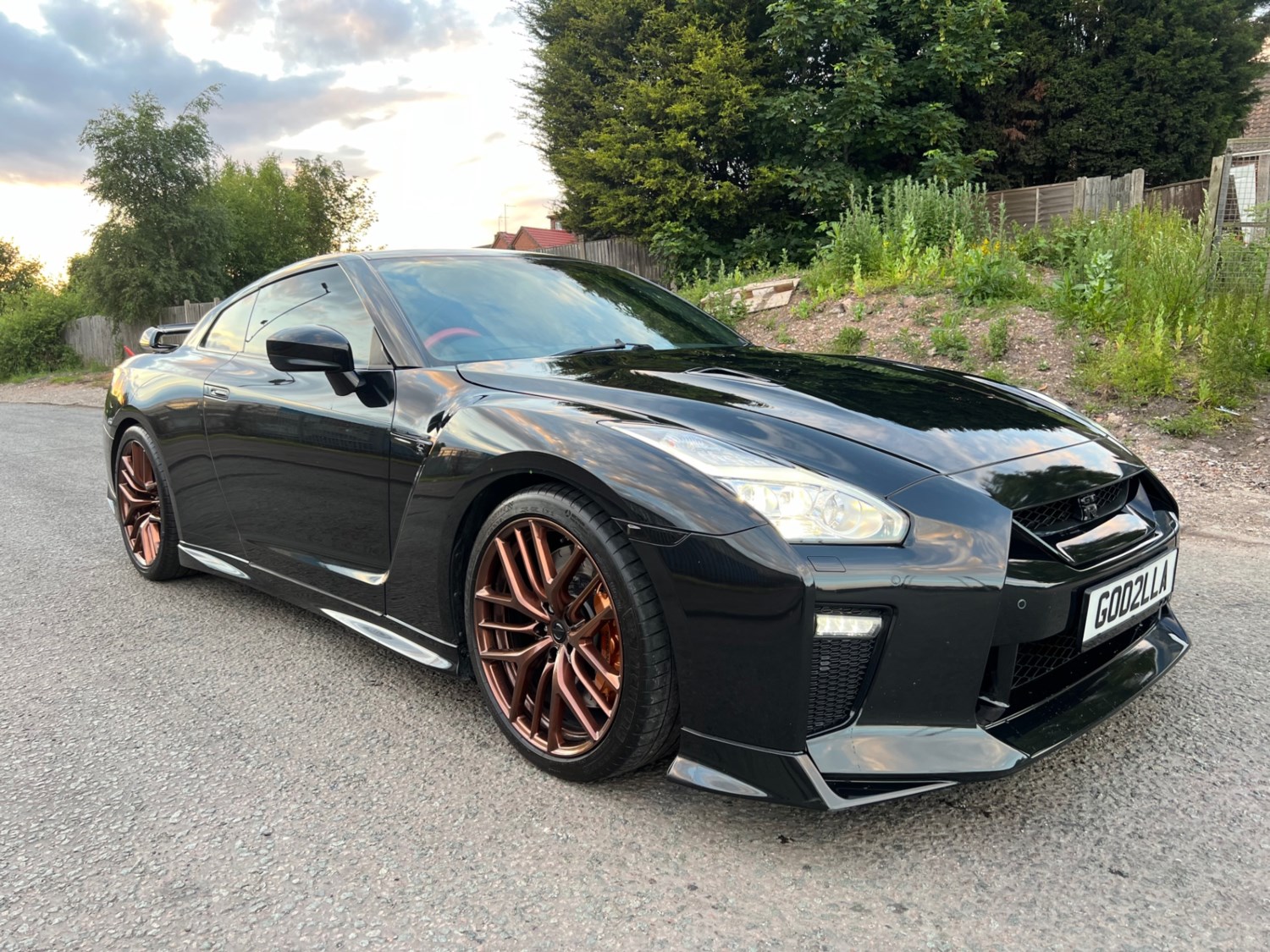 Nissan GT-R Listing Image