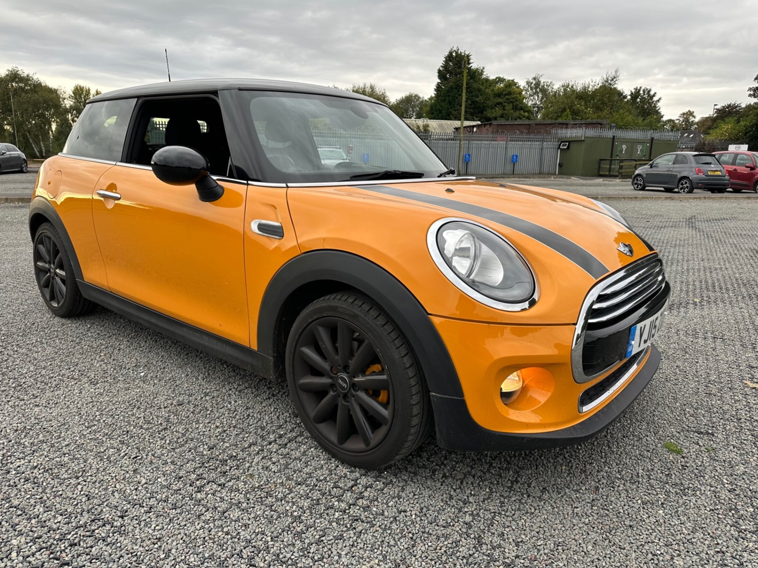 MINI Hatch Listing Image