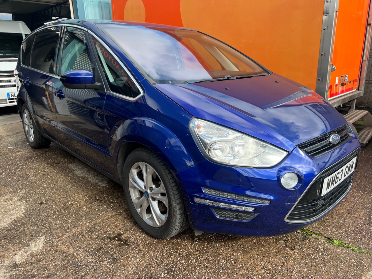 Ford S-Max Listing Image