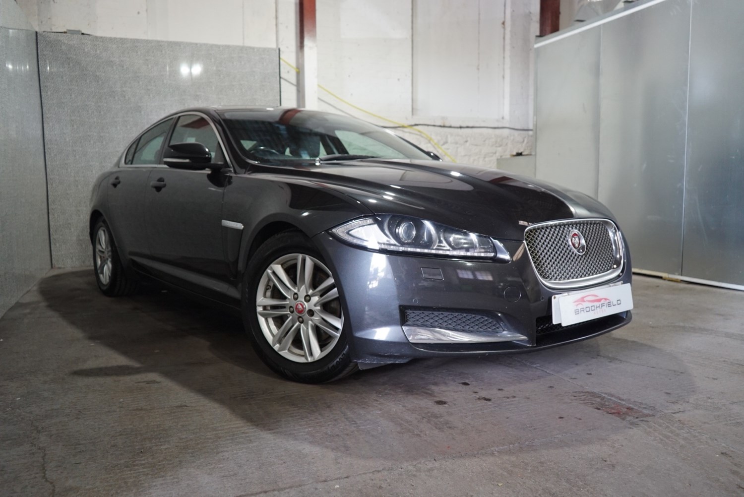 Jaguar XF Listing Image