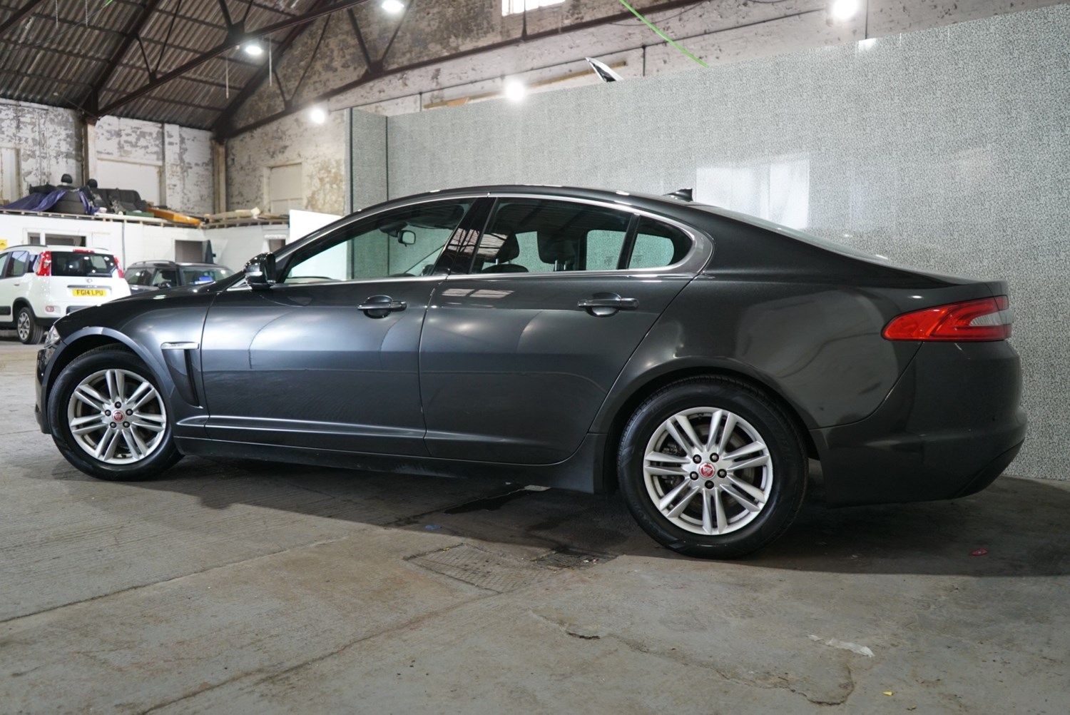 Jaguar XF Listing Image