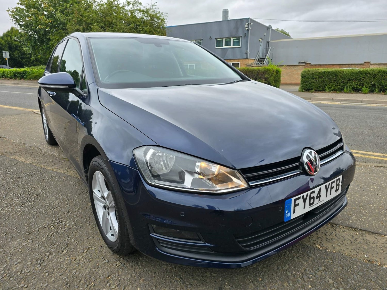 Volkswagen Golf Listing Image