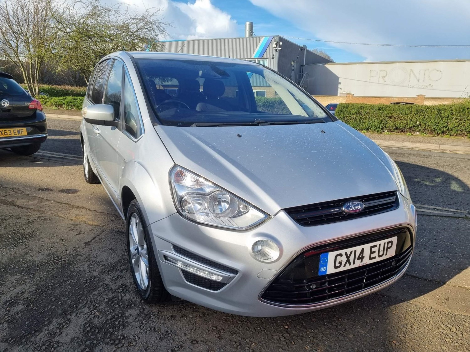 Ford S-Max Listing Image