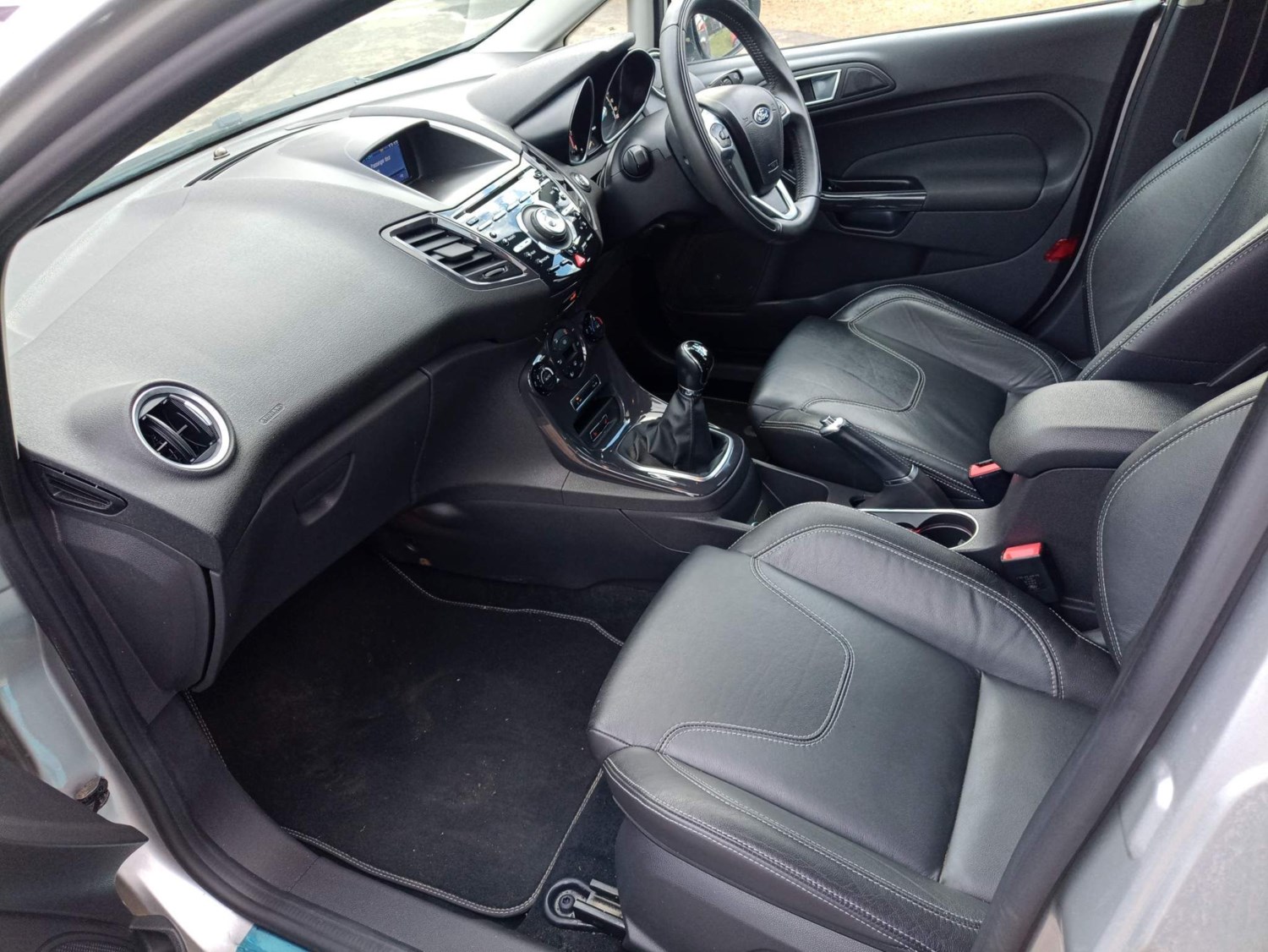 Ford Fiesta Listing Image