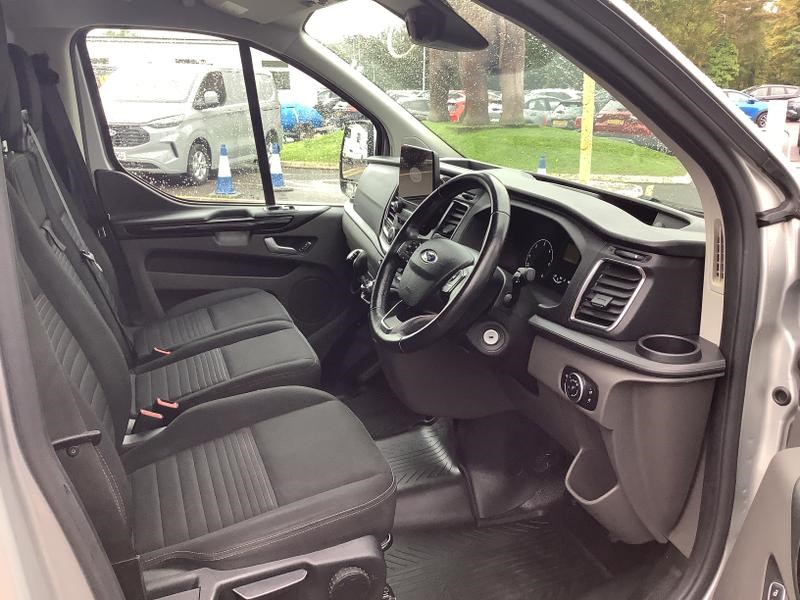 Ford Transit Custom Listing Image