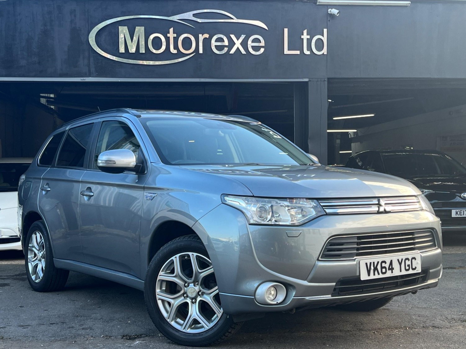 Mitsubishi Outlander Listing Image