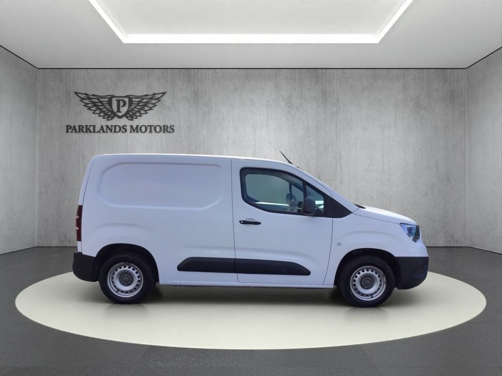 Vauxhall Combo Listing Image