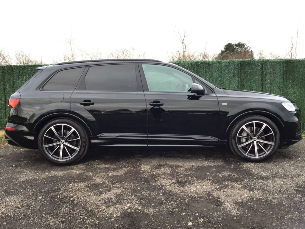 Audi Q7 Listing Image