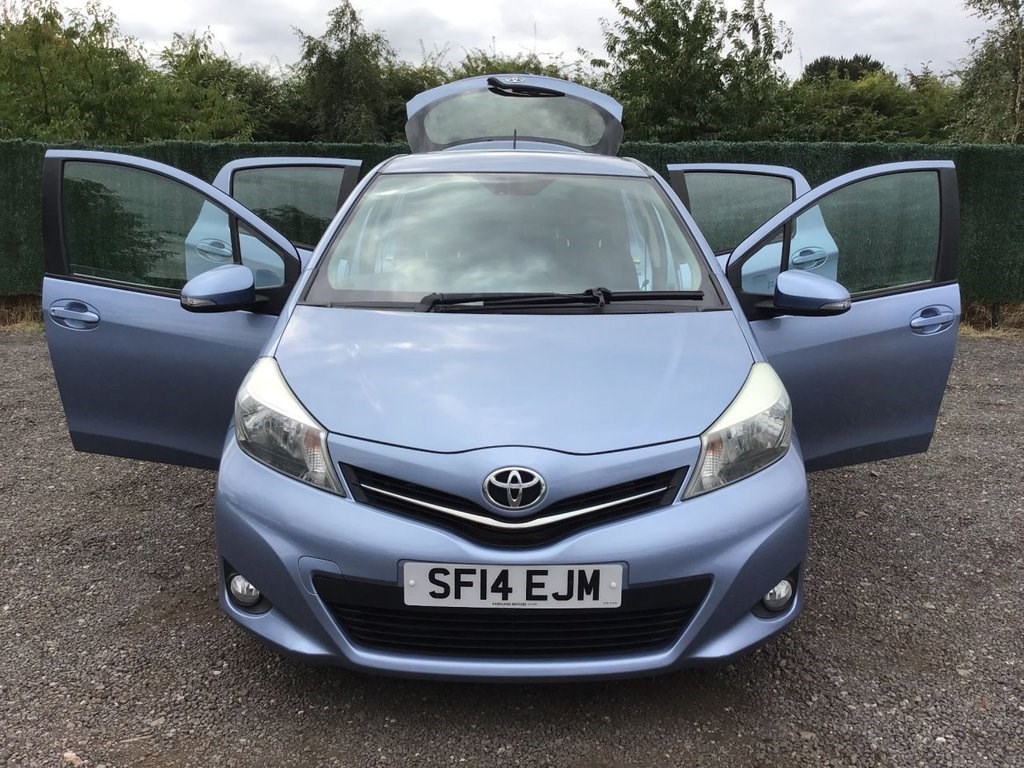 Toyota Yaris Listing Image