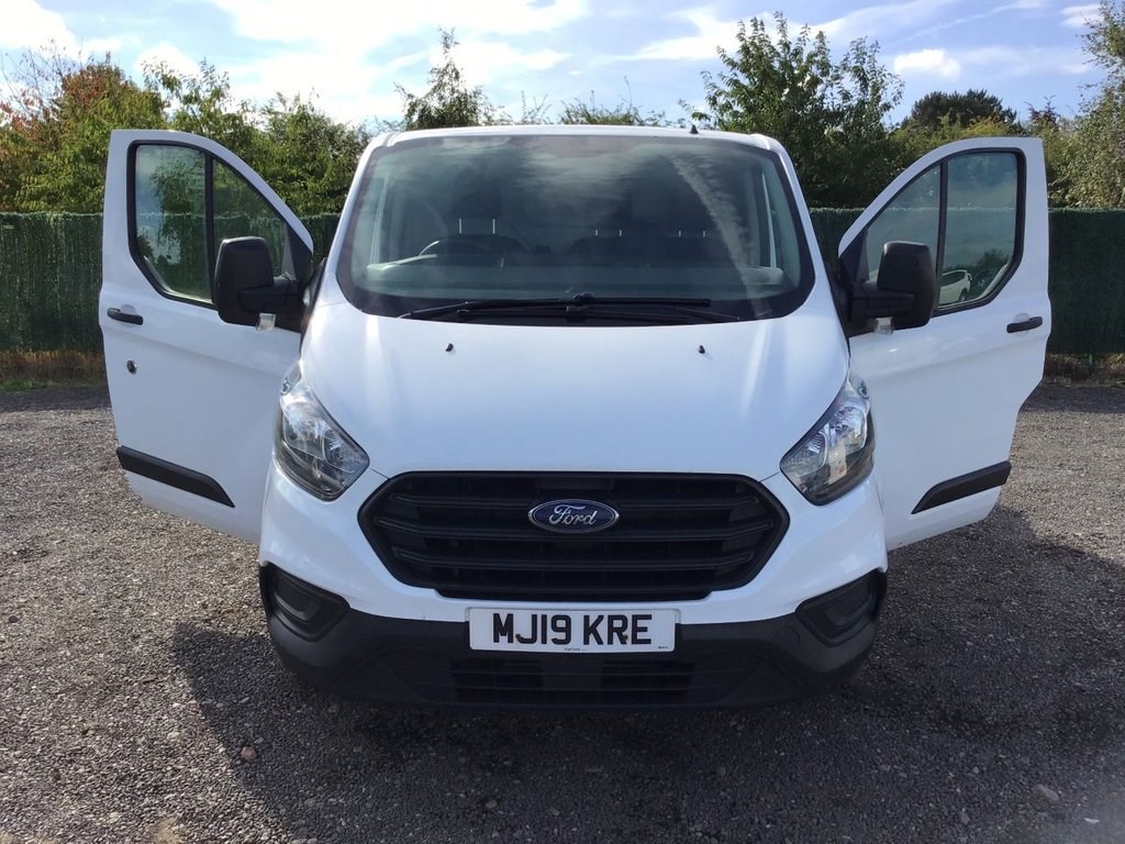 Ford Transit Custom Listing Image