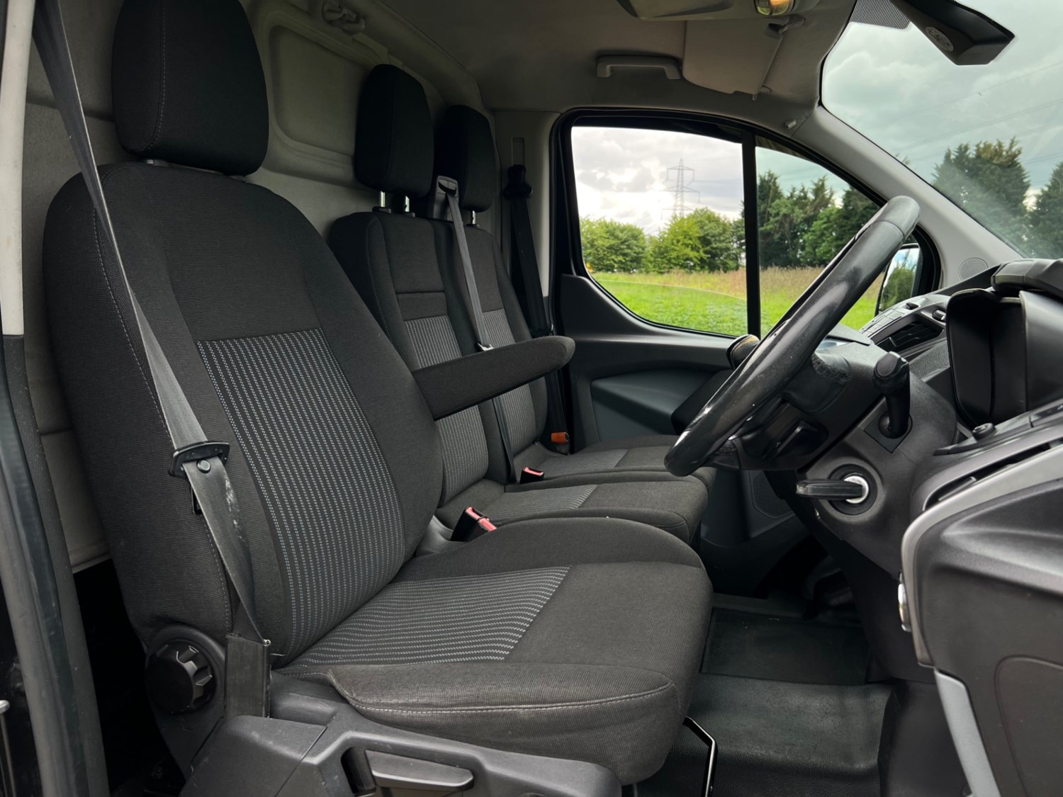 Ford Transit Custom Listing Image