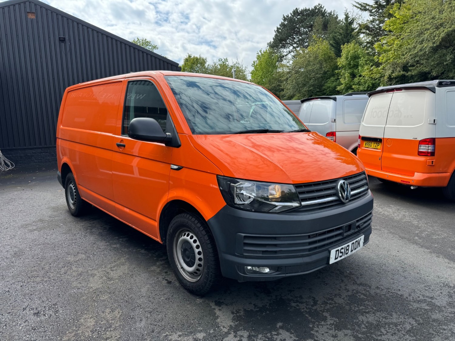 Volkswagen Transporter Listing Image