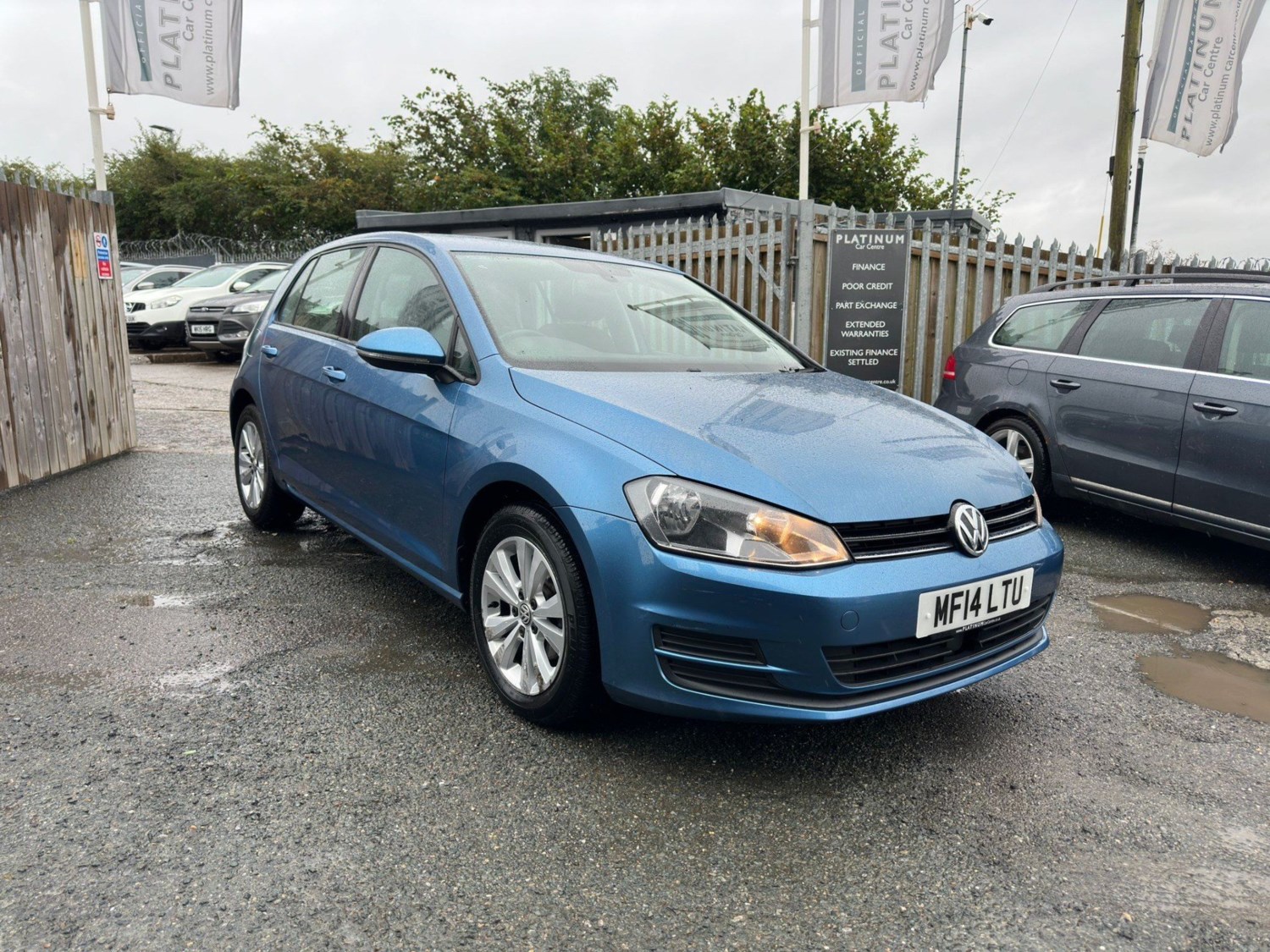 Volkswagen Golf Listing Image