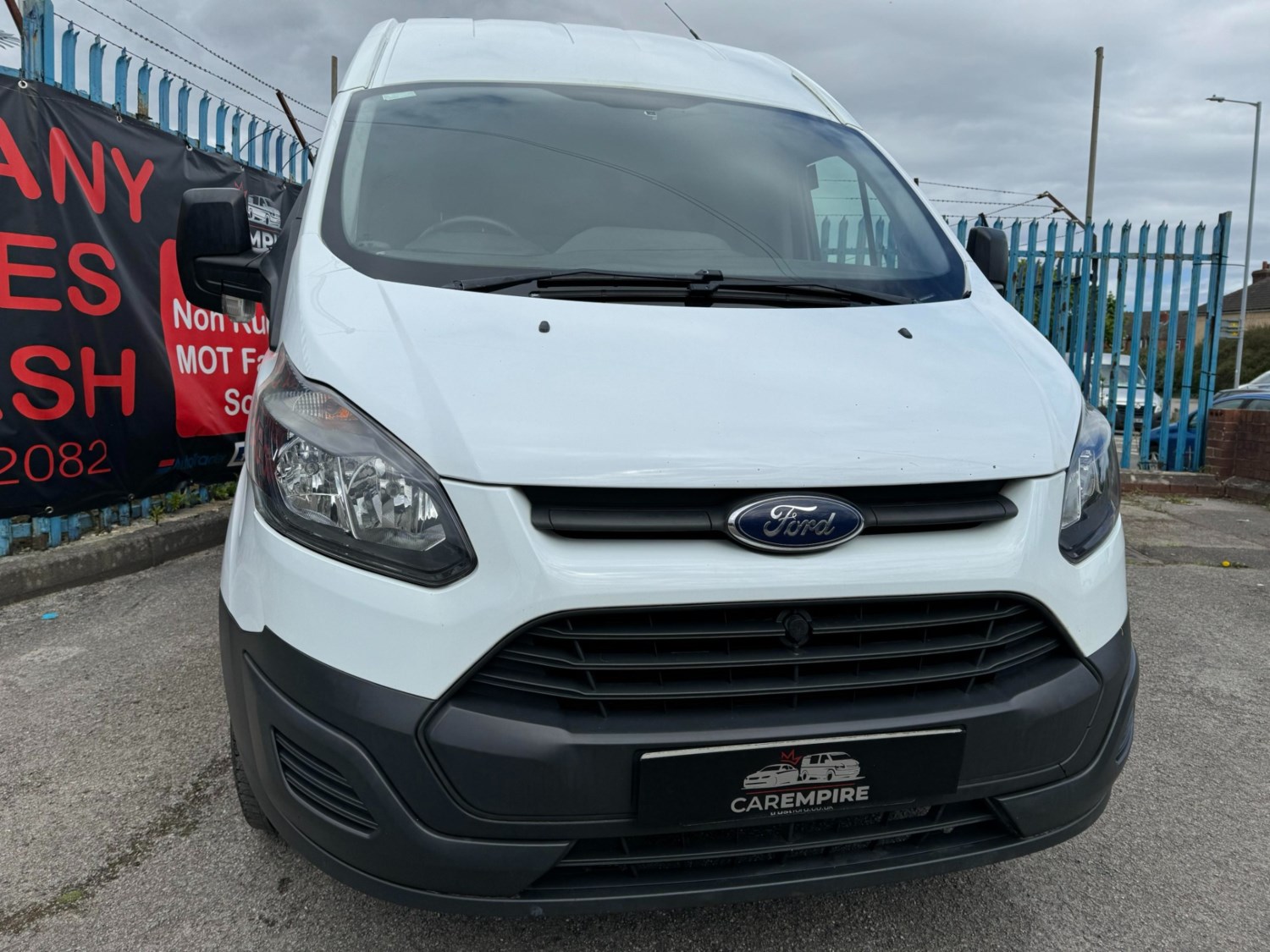 Ford Transit Custom Listing Image