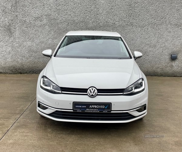 Volkswagen Golf Listing Image