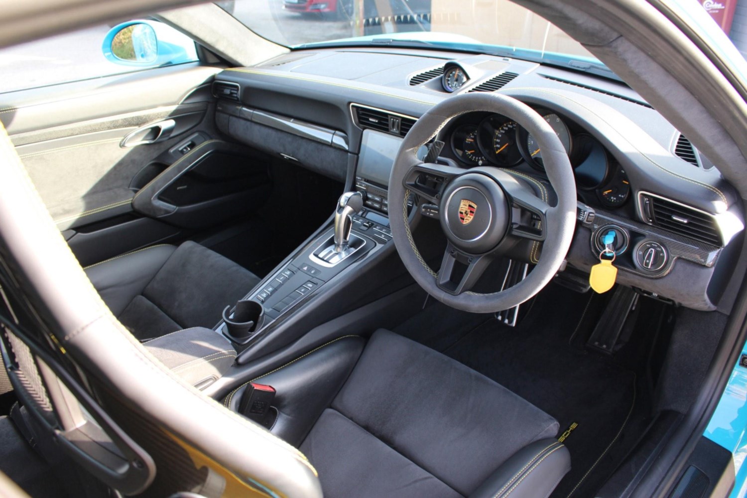 Porsche 911 Listing Image