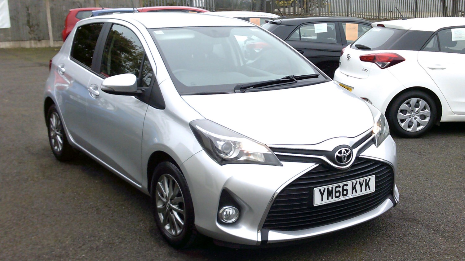 Toyota Yaris Listing Image