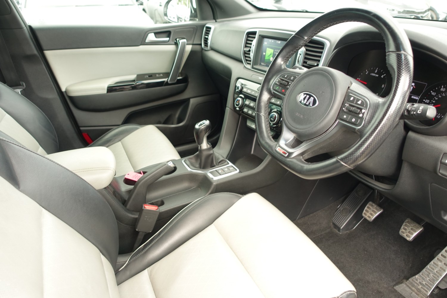 Kia Sportage Listing Image