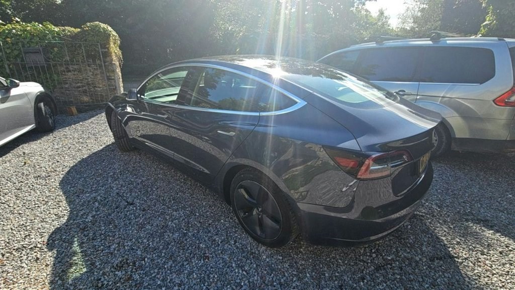 Tesla Model 3 Listing Image