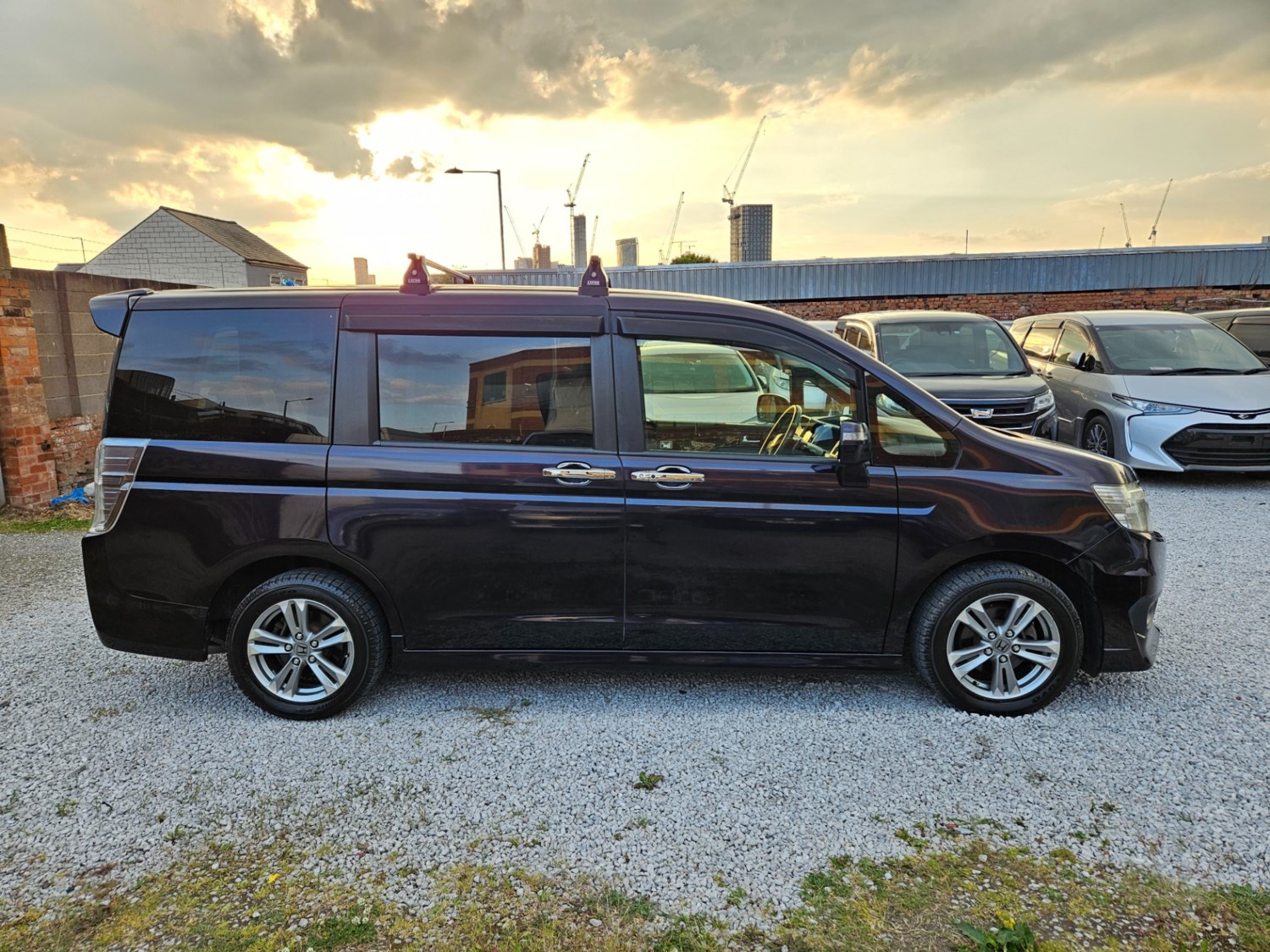 Honda Stepwagon Listing Image