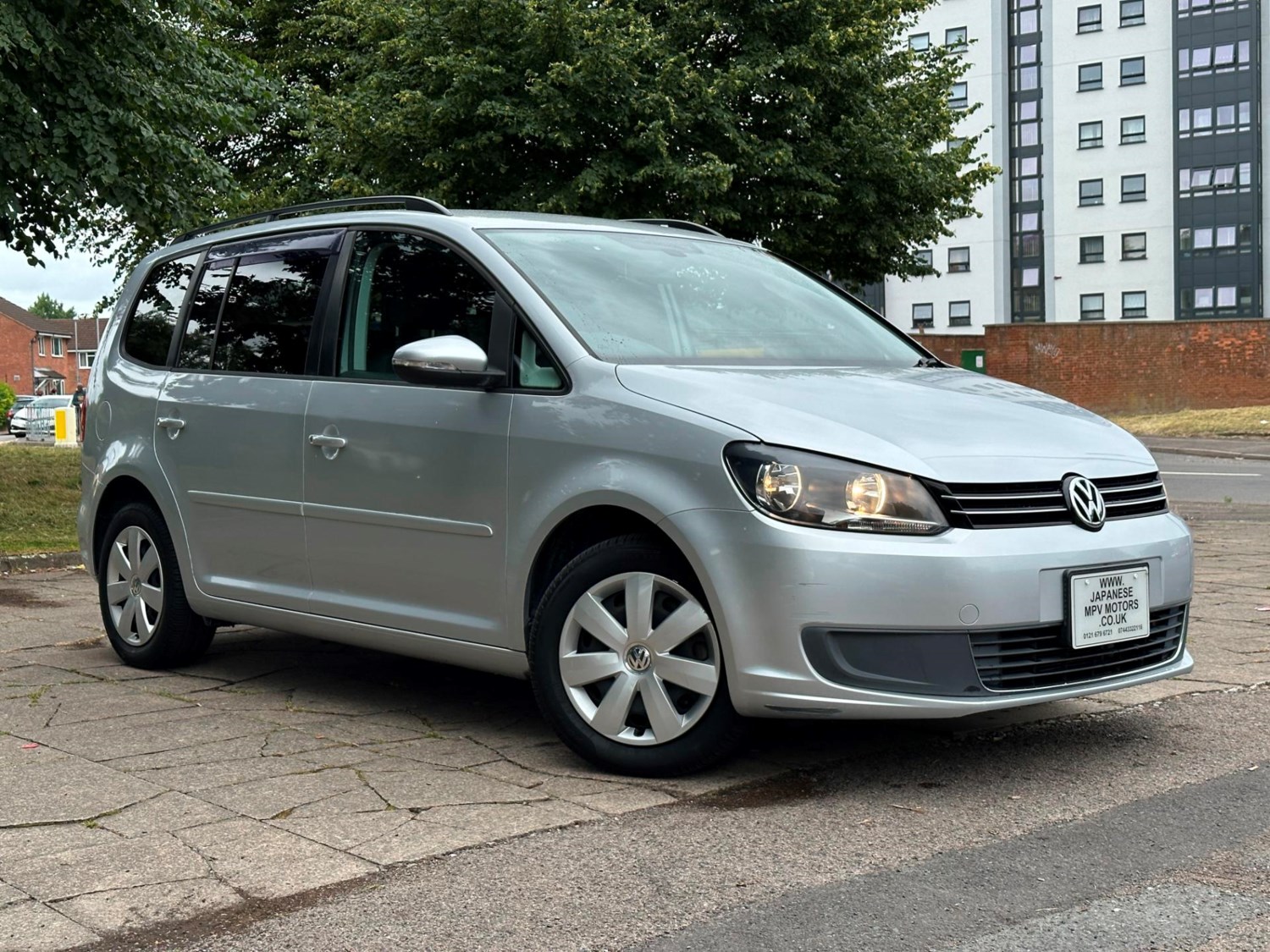 Volkswagen Touran Listing Image