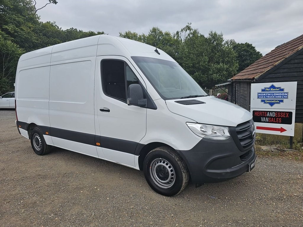 Mercedes-Benz Sprinter Listing Image