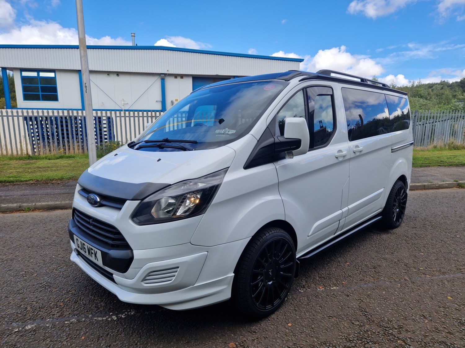 Ford Transit Custom Listing Image