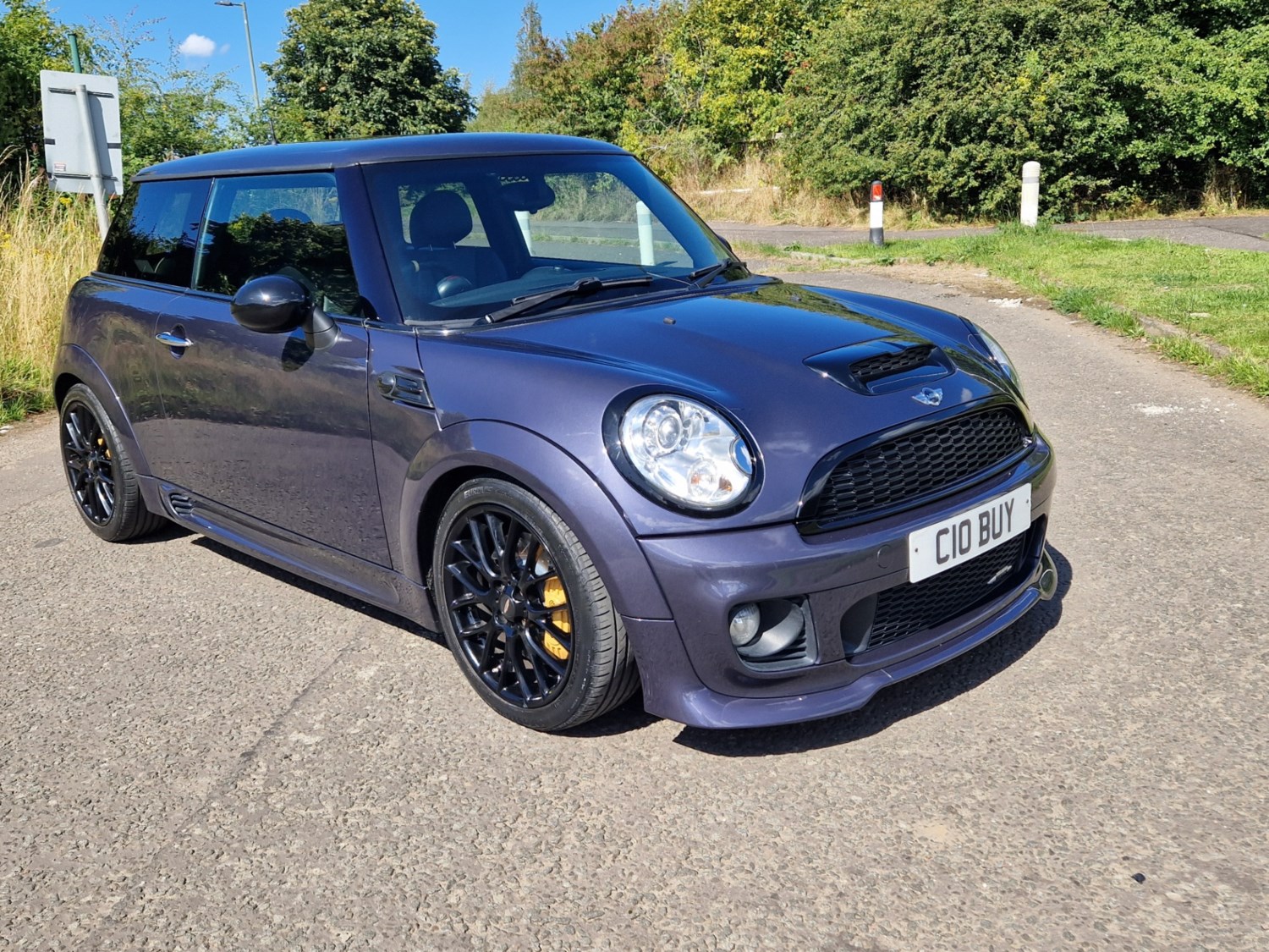 MINI Hatch Listing Image