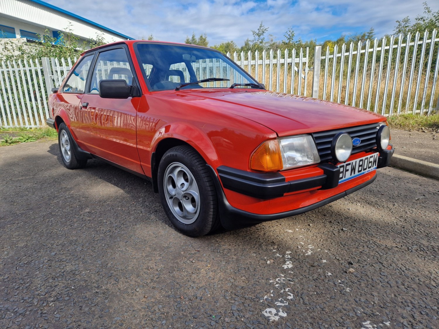 Ford Escort Listing Image